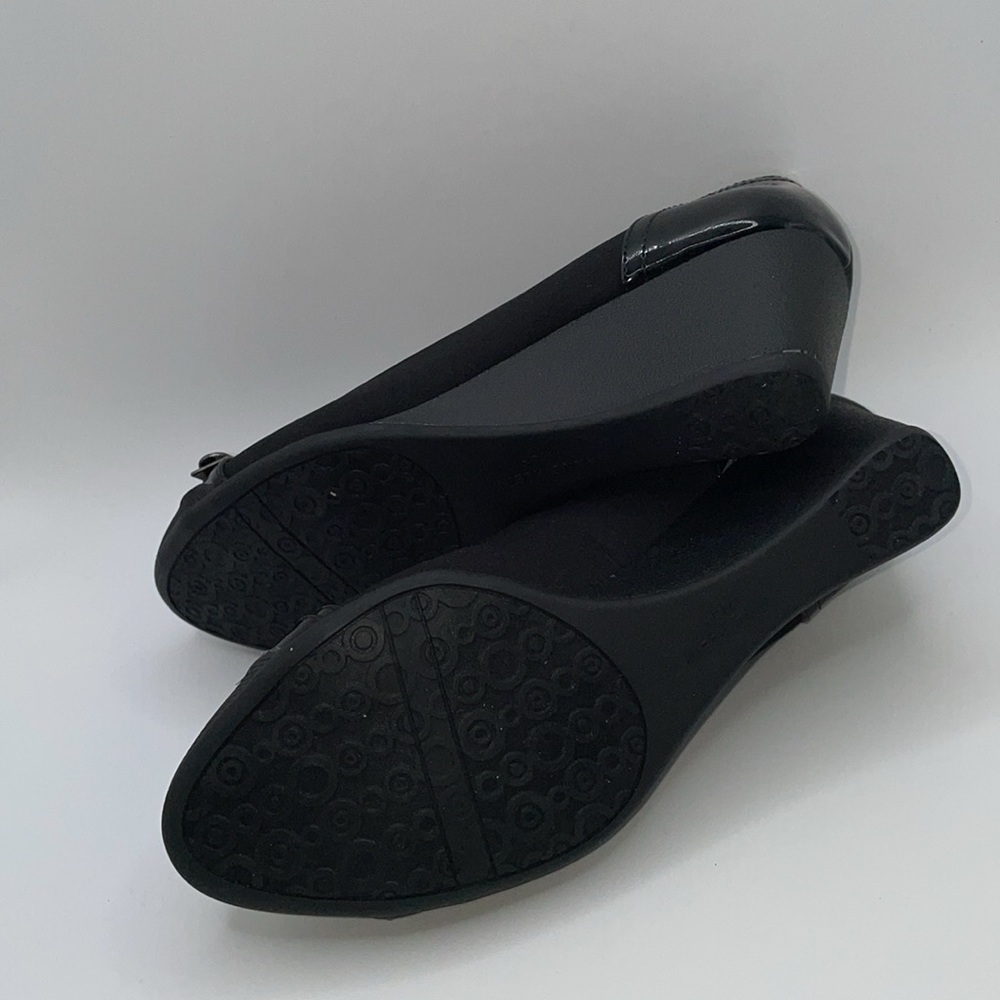 Anne Klein Women's Navy Blue Flats - Picture 6 of 8
